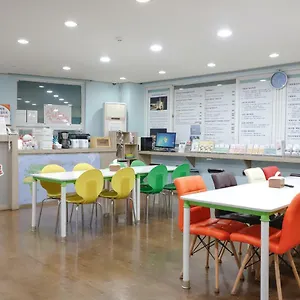 Sukbak Dot Com Guest house Busan