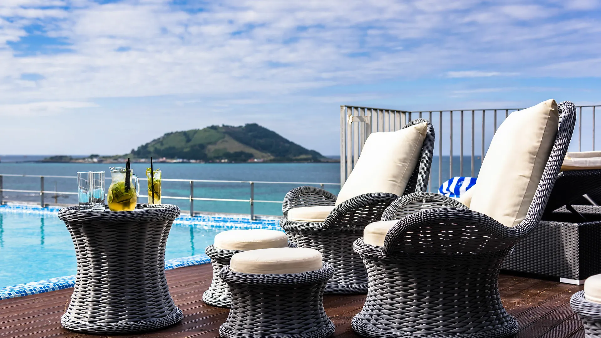 ***  Aguila Hotel Jeju Oceano Suite Sydkorea