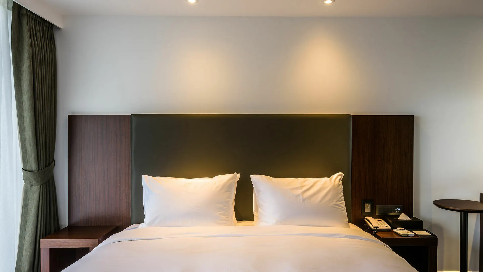 Aguila Hotel Jeju Oceano Suite