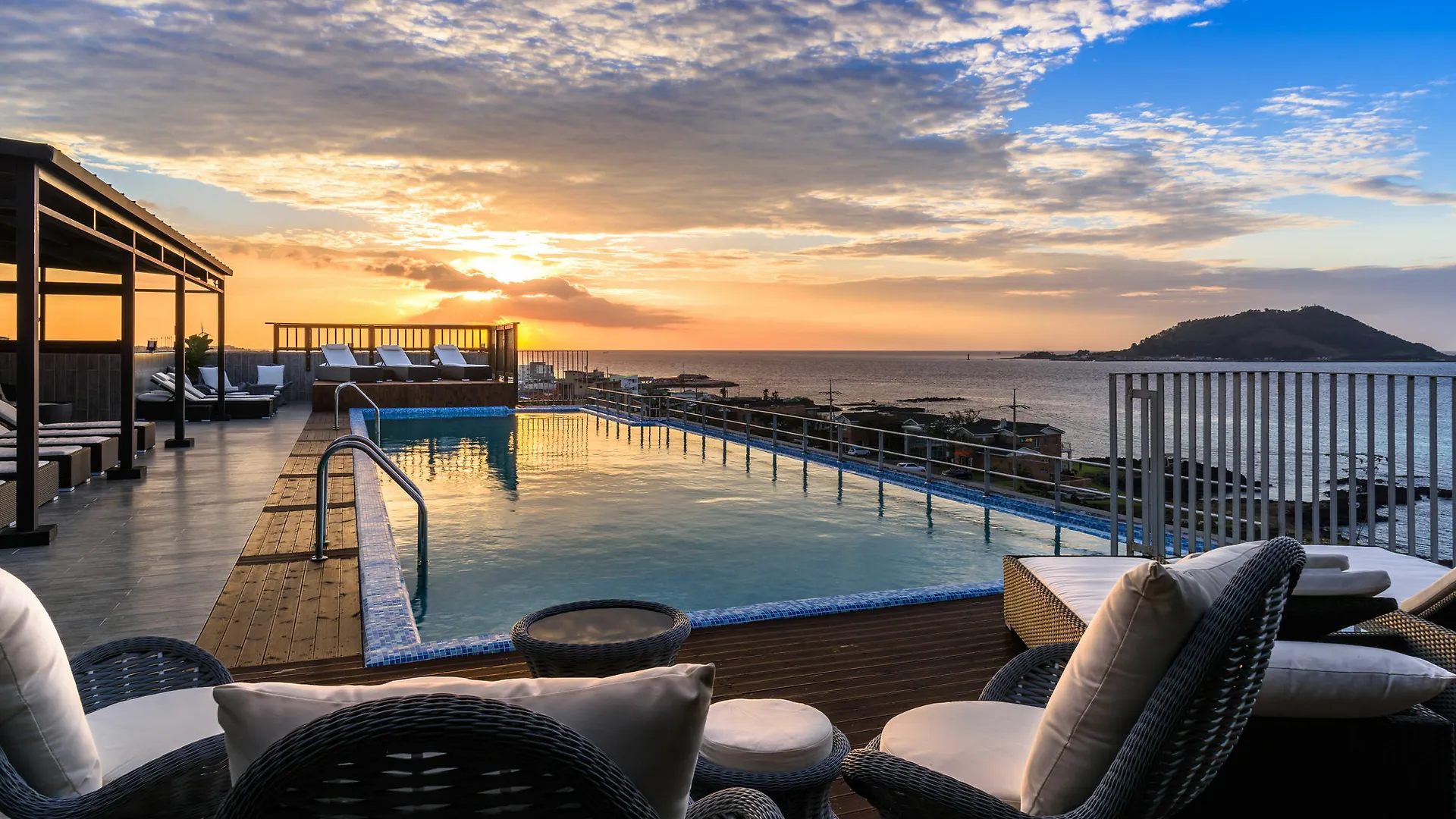 ***  Aguila Hotel Jeju Oceano Suite Sydkorea