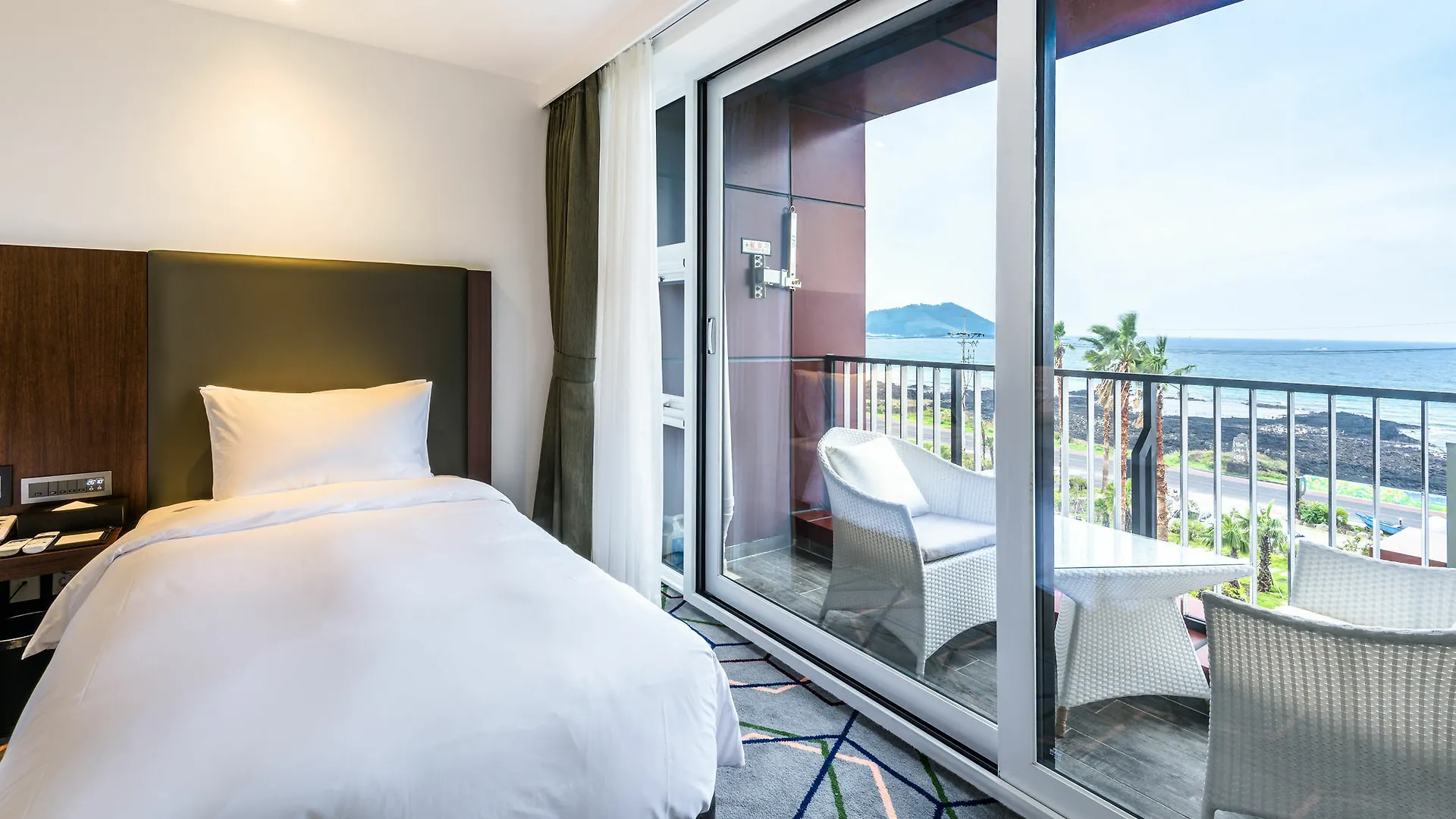 ***  Aguila Hotel Jeju Oceano Suite Sydkorea