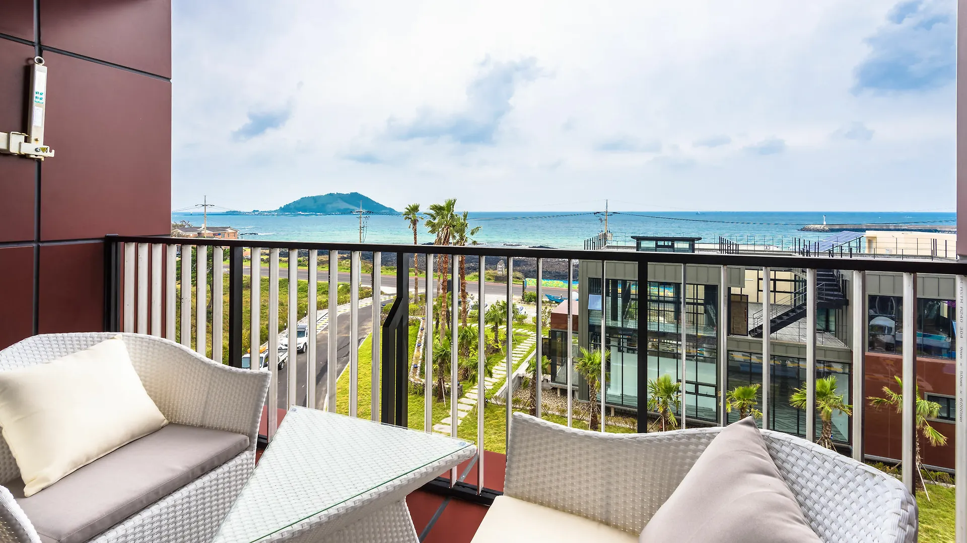 Aguila Hotel Jeju Oceano Suite